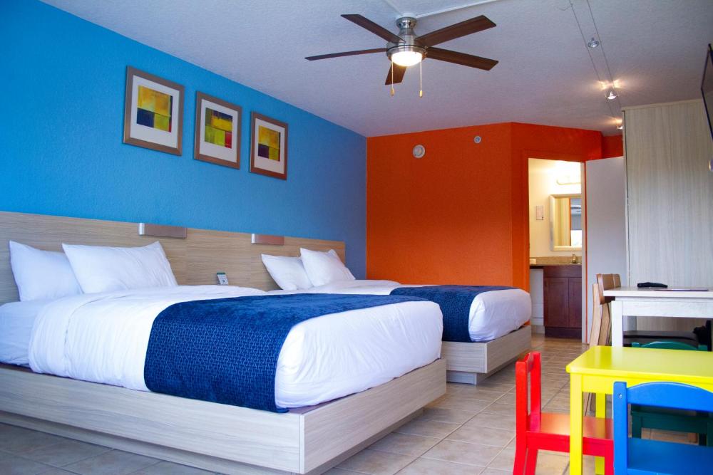 Superior 2 Queen Beds